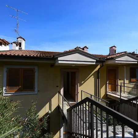 Apartament Il Roseto 12 Desenzano del Garda