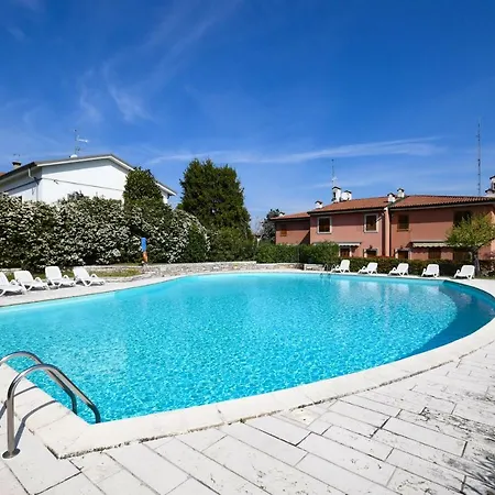 Il Roseto 12 Apartament