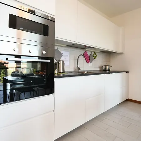 Apartament Il Roseto 12 Desenzano del Garda
